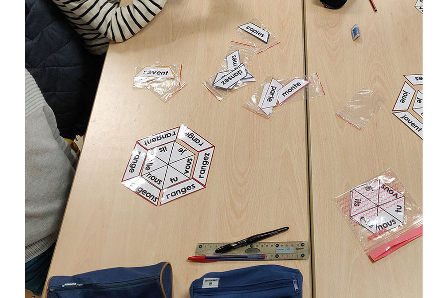 Atelier de manipulation conjugaison