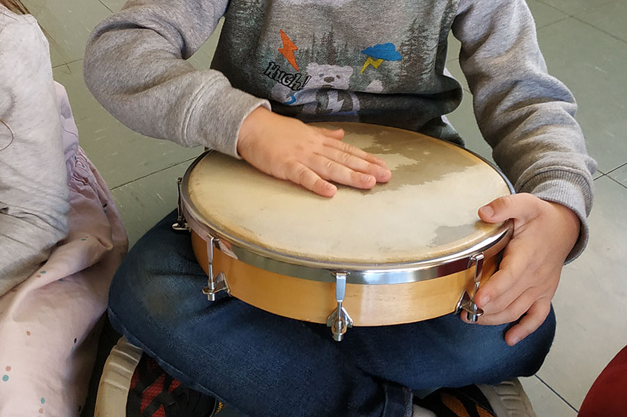L’ouïe avec la découverte des instruments de musique
